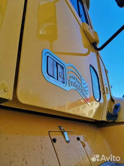 Накладки на ручки Freightliner