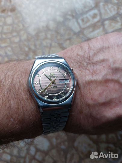 Часы механические с автоподзаводом