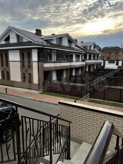 4-к. квартира, 134,6 м², 2/3 эт.