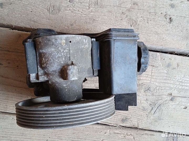 Citroen xsara picasso Насос гура