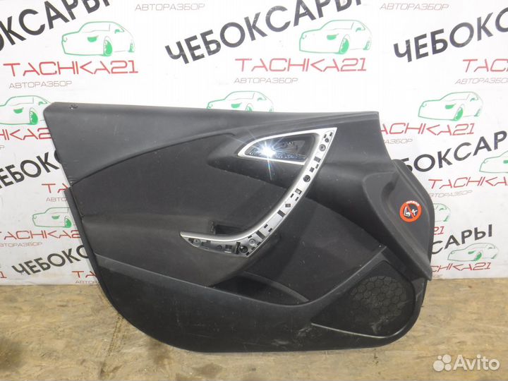 Обшивка передней левой двери Opel Astra J 09-17