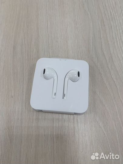 Наушники Apple EarPods