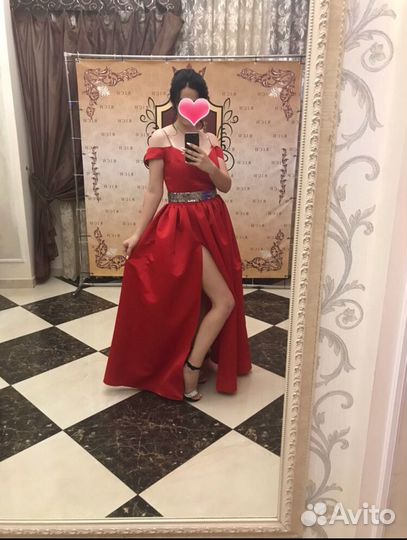 Вечернее платье