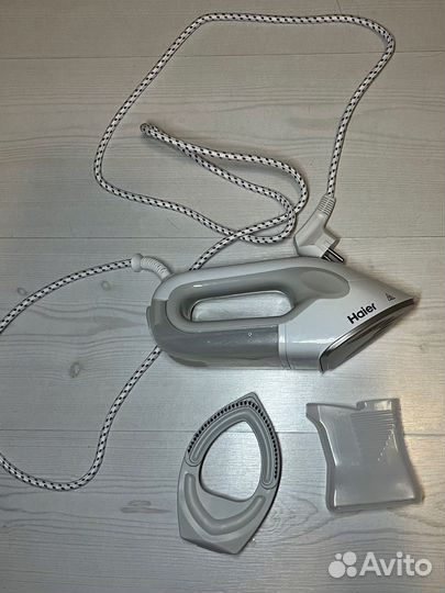 Ручной пароочиститель