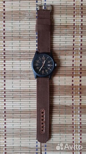 Наушники и часы