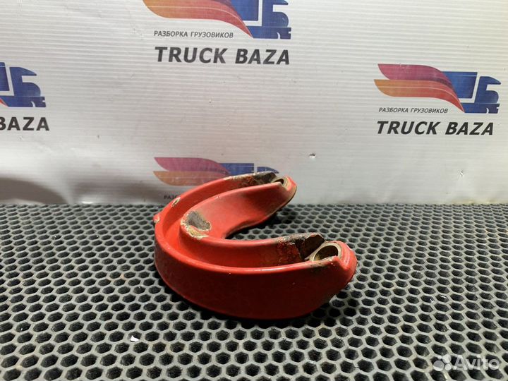 3197576 Кронштейн реактивной тяги