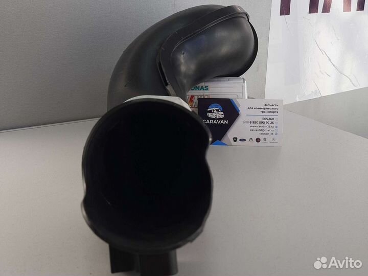 Патрубок корпуса воздушного фильтра (пластмас) 06