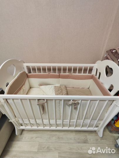 Комплект белья с бортиками в детскую кроватку