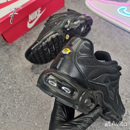 Кроссовки Nike Air Max Plus Tn Black