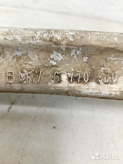 Рычаг задний поперечный правый 33326770970