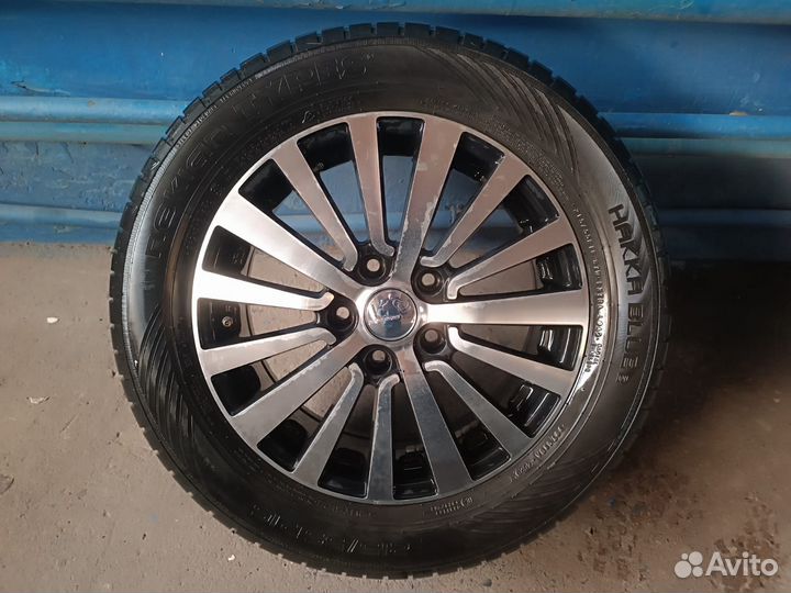 Комплект колес 5X114.3 r16 215/55