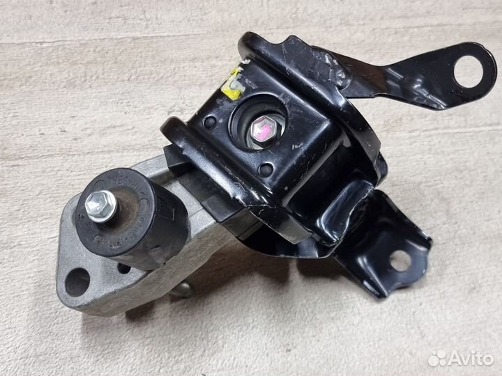 Опора двигателя, правая - Toyota, 1230521160