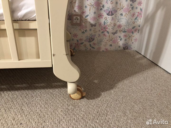 Детская кровать, пеленальный комод Гандылян