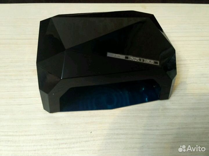 Продам уф лед лампу для ногтей(гибридная)