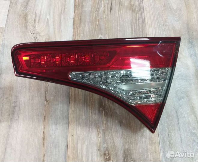 Задние фонари (в крышку багажника) на Киа Оптима 3