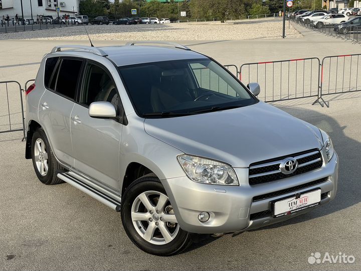 Toyota RAV4, 2008