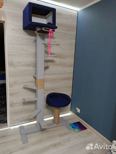 Домик для кошки с когтеточкой