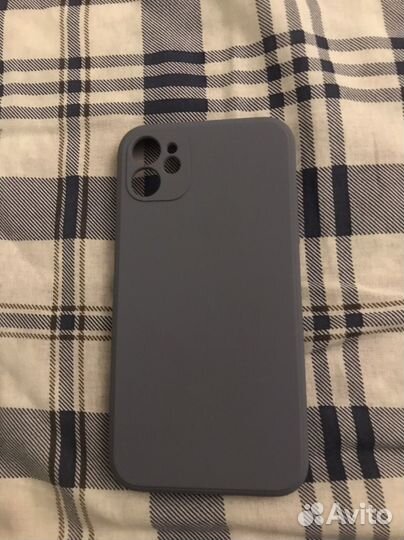 Чехол на iPhone 11
