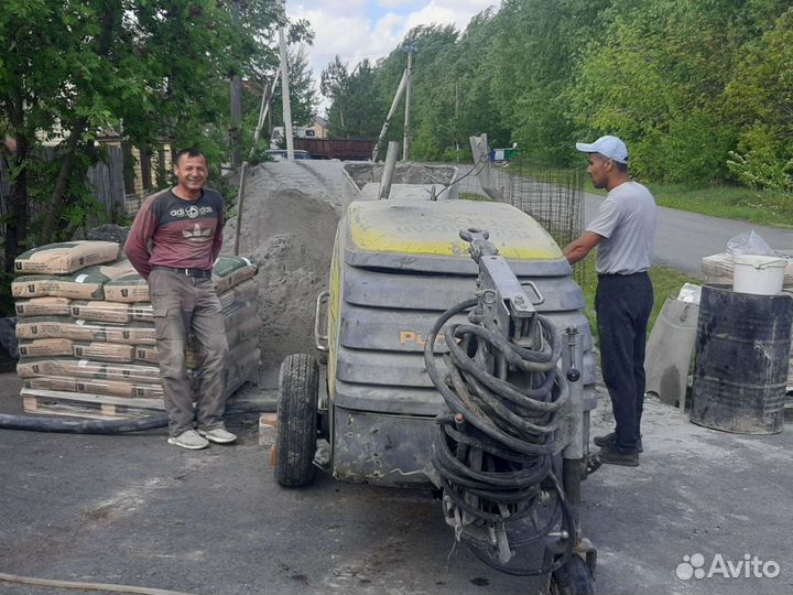 Полусухая стяжка пола и штукатурка стены
