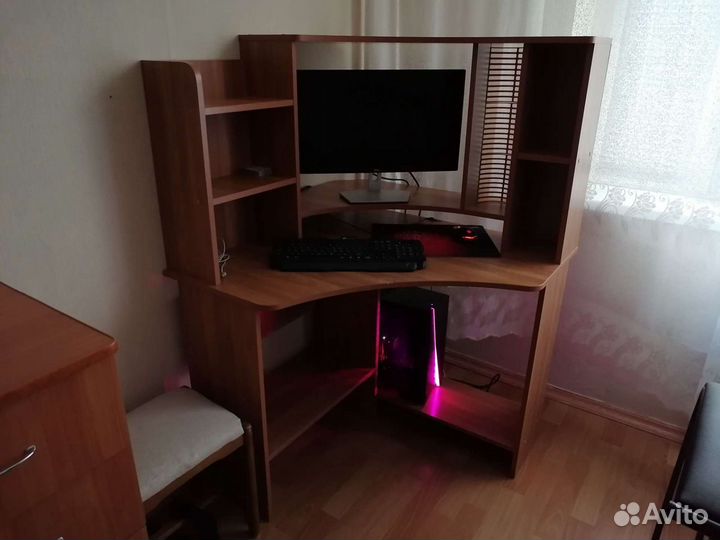 Компьютерный стол бу