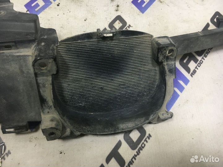 Кронштейн решетки радиатора Мазда CX-7