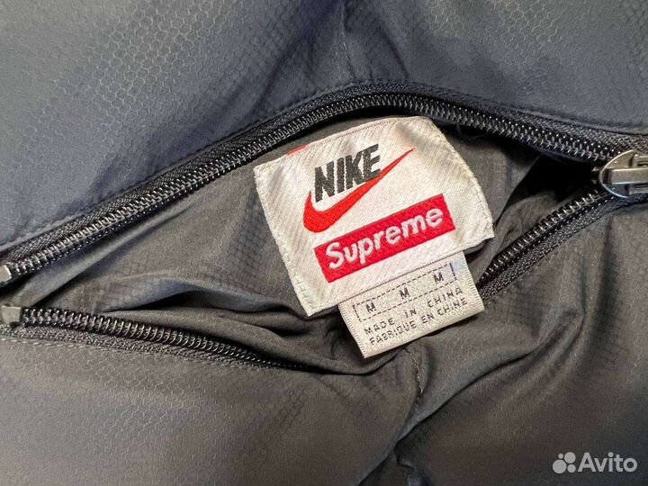 Пуховик Nike x Supreme