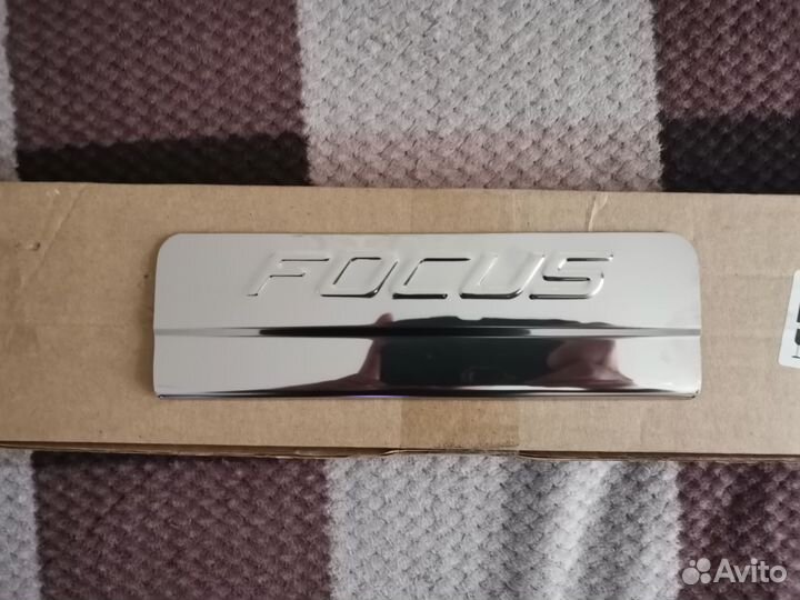 Накладки на пороги Ford Focus 2