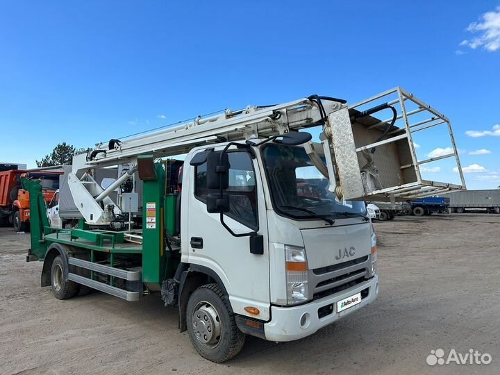 Автогидроподъемник JAC N90