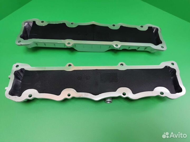 Клапанная крышка Peugeot Citroen