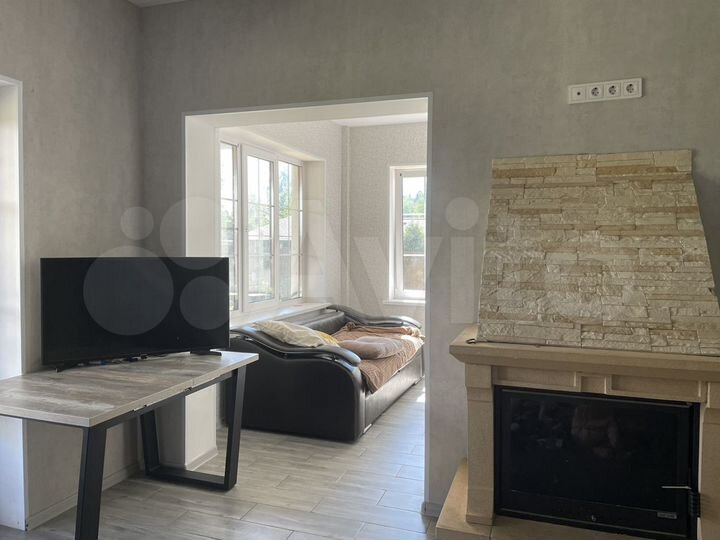 Дом 185 м² на участке 11,4 сот.