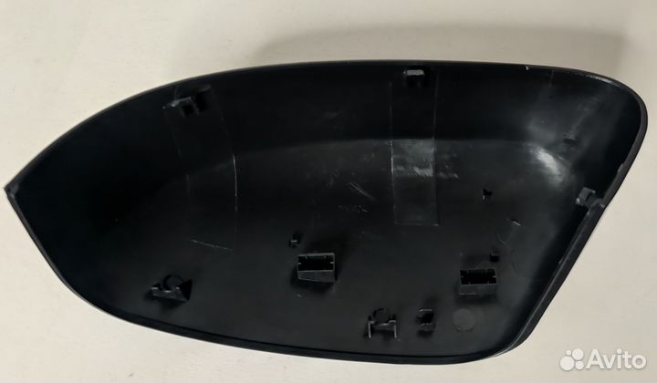 Накладка правого зеркала Ford focus 3