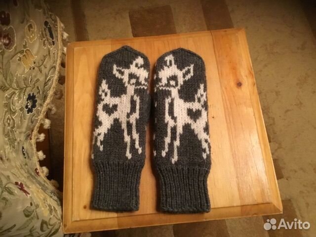 Тёплые вязаные варежки