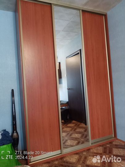 Шкаф купе с зеркалом бу