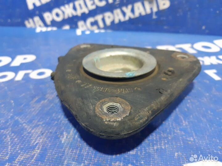 Опора амортизатора Ford Focus 3 седан 2012