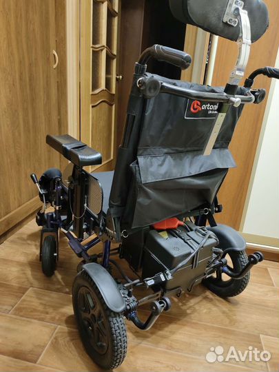 Инвалидная коляска с електроприводом