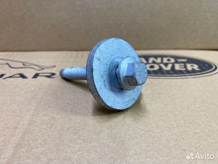 Болт М10*70 ступицы передней LRF2 Land Rover