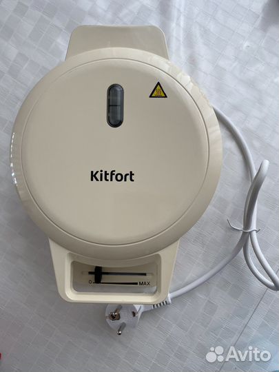 Новая вафельница Kitfort