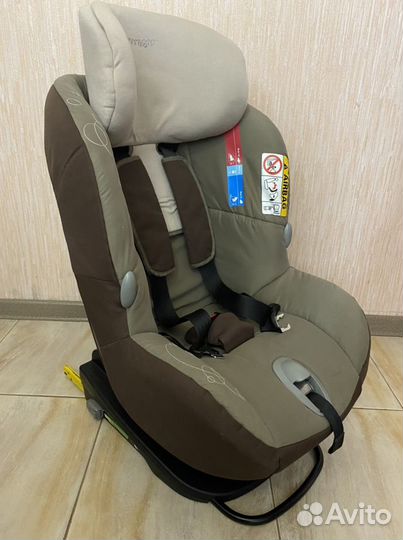 Детское автокресло от 0 maxi cosi