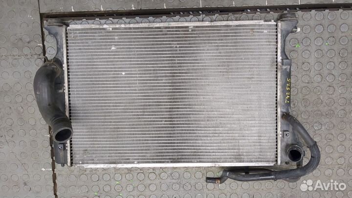 Радиатор охлаждения двигателя Toyota Avensis 2, 20