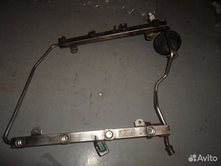 Рейка топливная (рампа) (Audi A8)