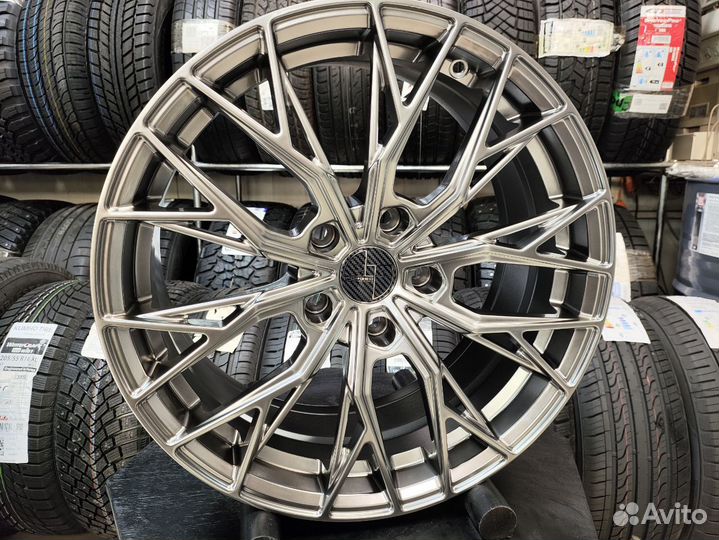 Диск RS Forged VSF108 R18 Hyper 5X112 d66,6