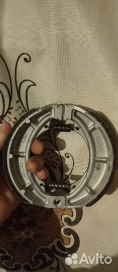 Задние тормозные колодки барабанные