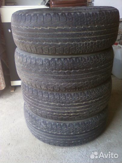 Kumho Road Venture ST KL16 235/65 R17