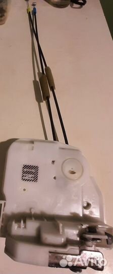 Замок двери передней правой mitsubishi outlander 3