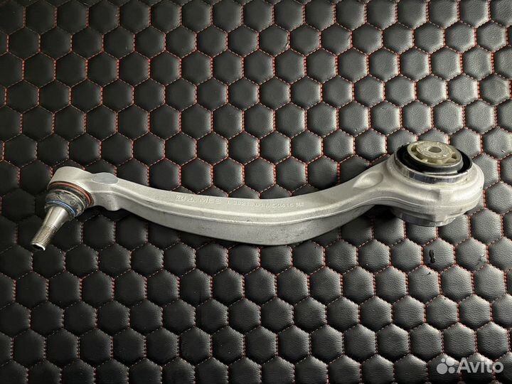 Продольный рычаг левый Mercedes w205/w213