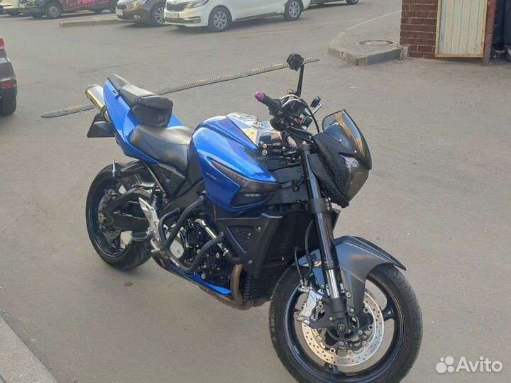 Suzuki B-King