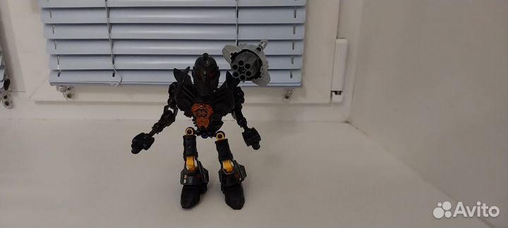 Lego bionicle