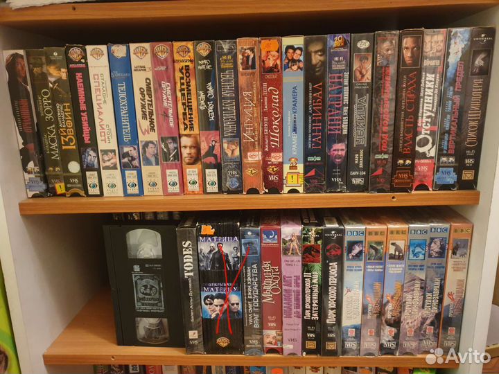 Видеокассеты с фильмами