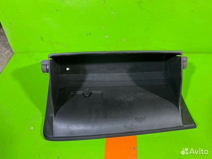 Бардачок Hyundai Solaris 2 седан 1.6 G4FG 2019