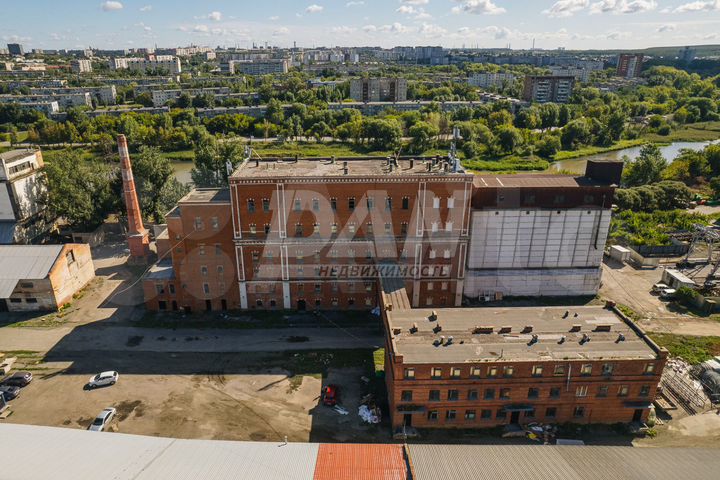 Здания 7 500 м2